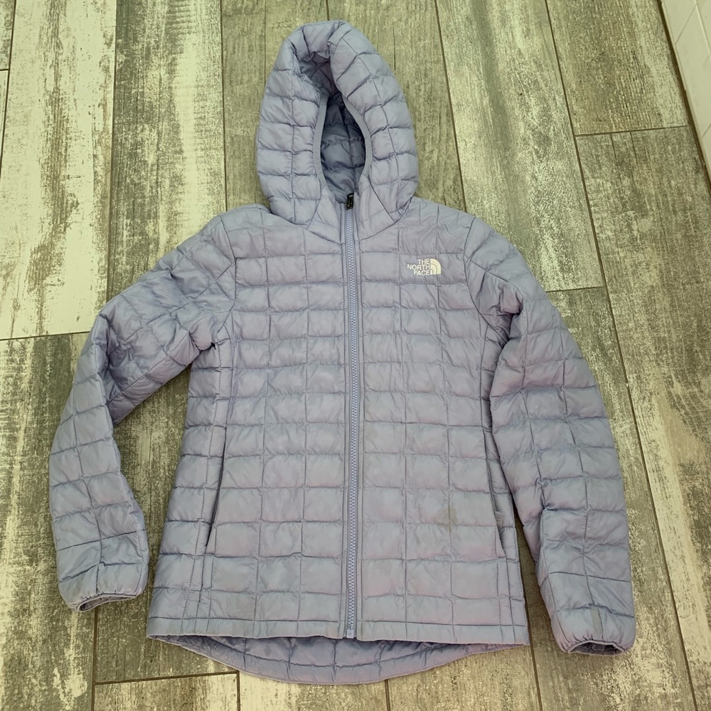 Kids lavender thin North Face jacket size 10/12
